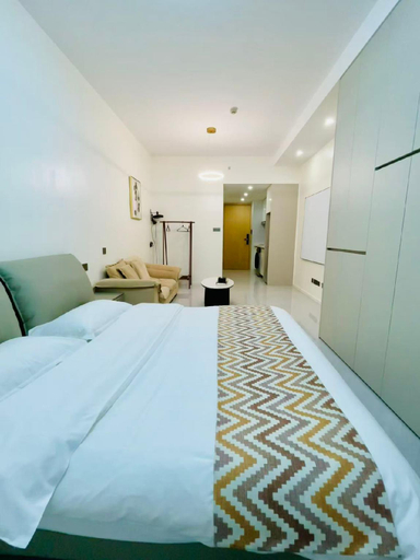 Bedroom, Hannah's Fulloria Nanting apartment, Chengdu