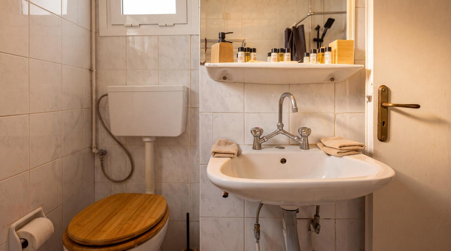 Bathroom 4, Exarchion Hotel, Attica