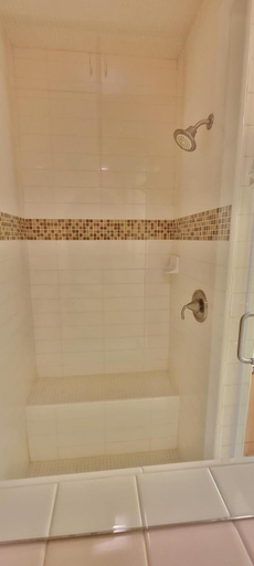Bathroom 5, Tortuga Bay, Cameron