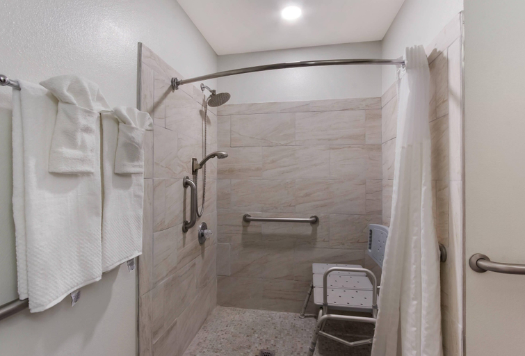Bathroom 5, MainStay Suites Extended Stay Hotel Casa Grande, Pinal