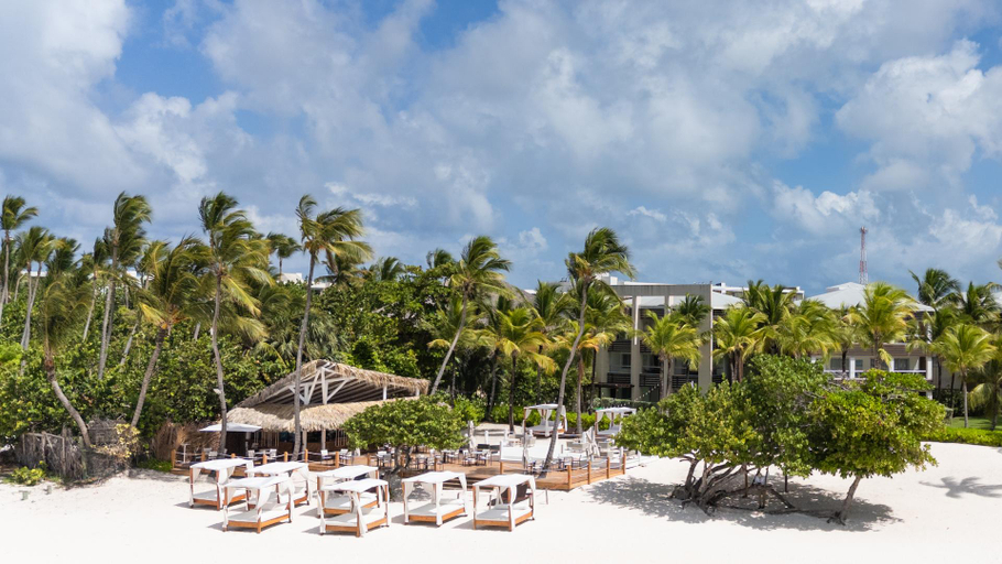 Exterior & Views 1, Blue Beach Luxury All Inclusive Resort, Salvaleon de Higuey