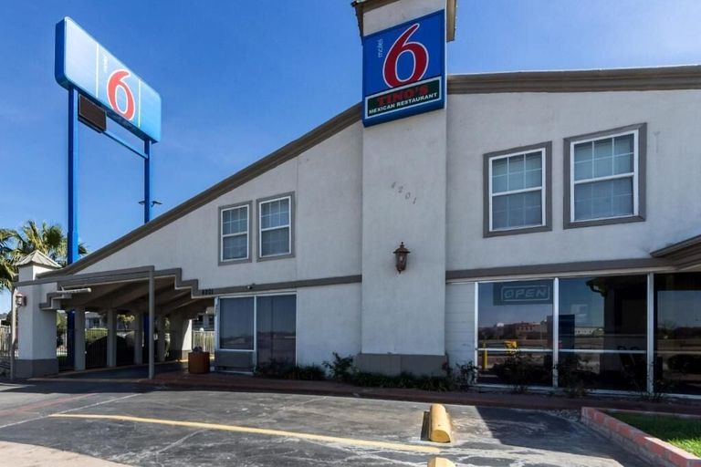 Exterior & Views 2, Motel 6 Fort Worth, TX - Seminary, Fort Worth