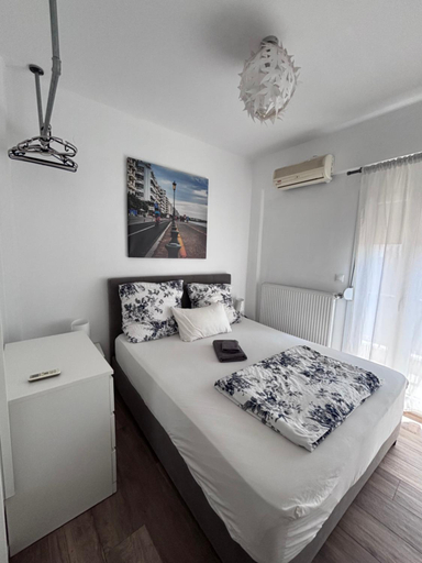 Bedroom 2, Seaview Deluxe Apartments Thessaloniki, Central Macedonia