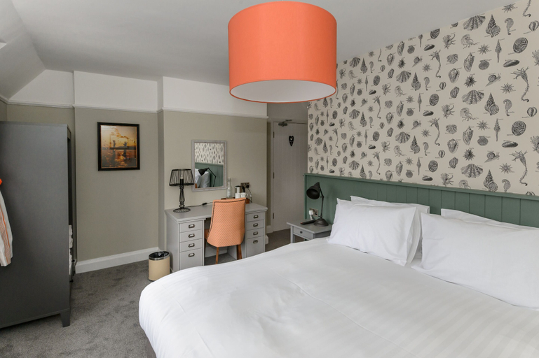 Bedroom 2, Balfour Arms, Devon