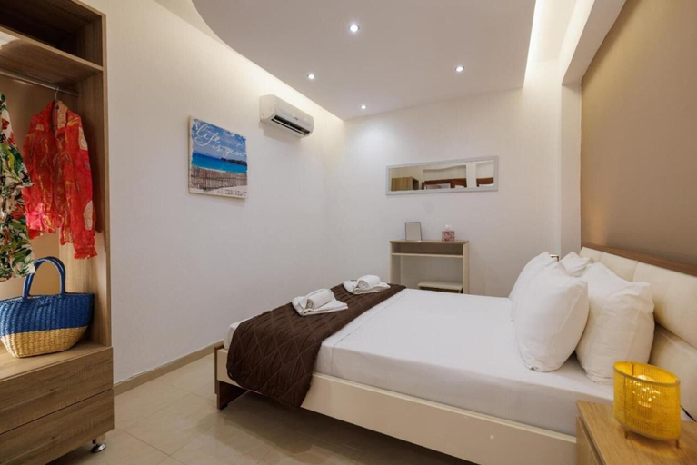 Room 2, Villa Serenity Retreat in Kavrochori for 12 Guests, Crete