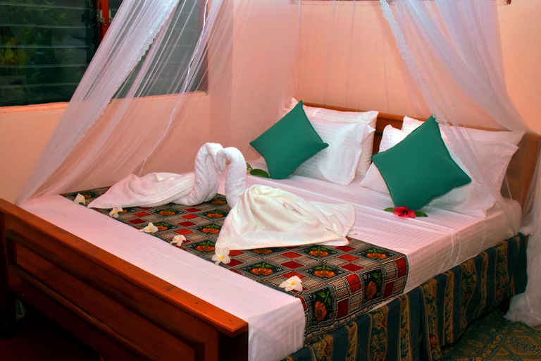 Bedroom 3, Matota Family Villa, Matara Four Gravets
