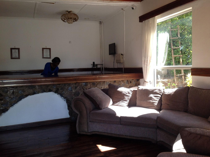 Public Area, Marsy Lodge, Kalomo