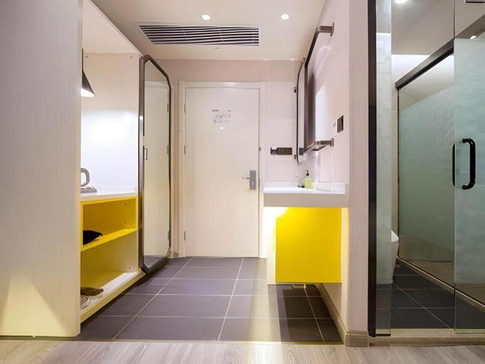 Bathroom 4, ibis Styles Beijing Capital Airport Hotel, Beijing