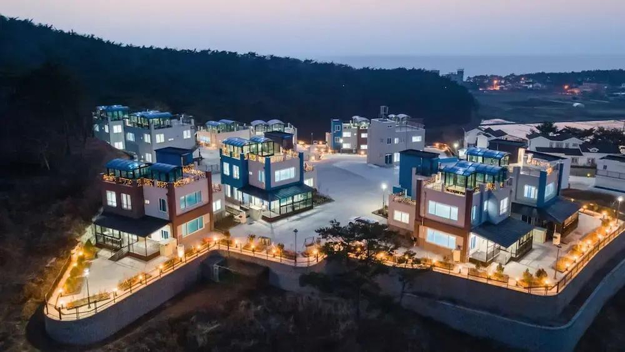Exterior & Views, Taean Blueisland Pool Villa, Taean