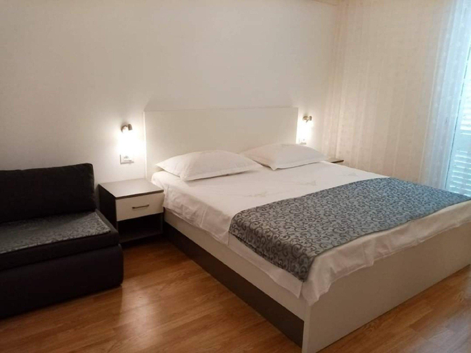 Bedroom 2, Apartments Pezo - Premium Studio with Balcony and Sea View, Baška Voda