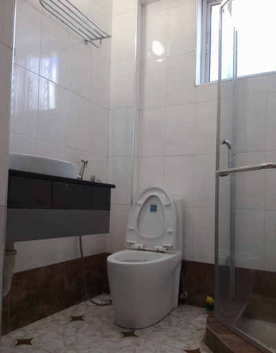 Bathroom 4, Nemarts Hotel, Ilala