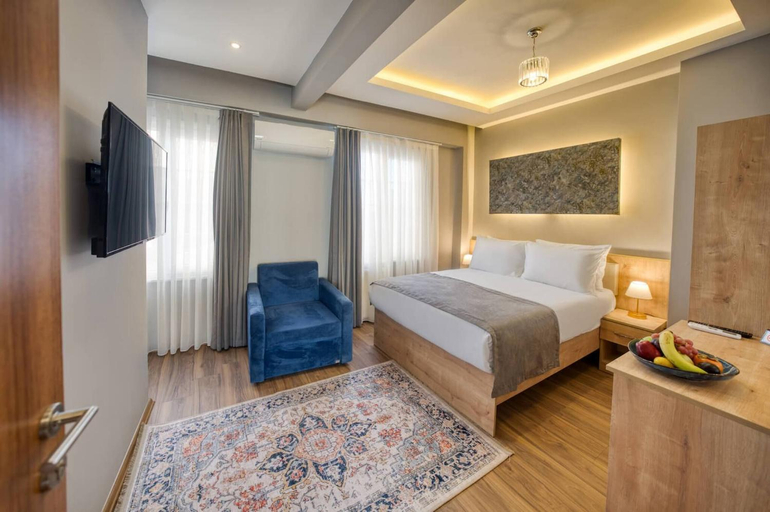 Bedroom 2, Apartment Close to Metro in Taksim, Beyoğlu