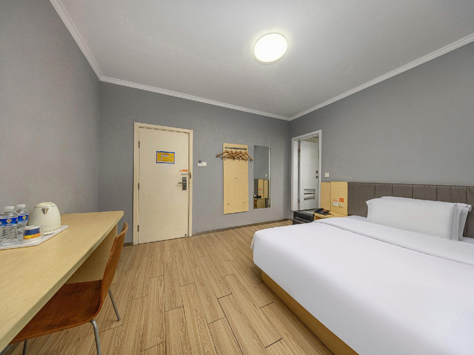 Bedroom 2, 7 Days Inn Nanchang Bayi Square Railway Station, Nanchang