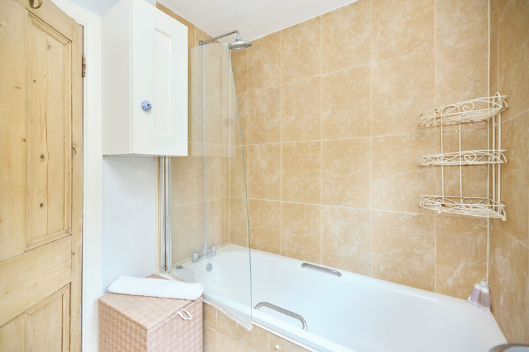 Bathroom 4, A Battersea State of Mind, London