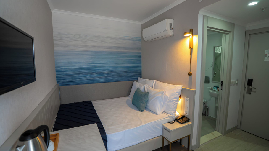 Bedroom 3, Calido Sol Hotel - All inclusive, Manavgat