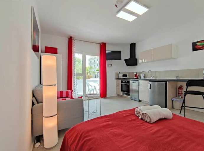 Room 1, Fantastico Best, Santa Cruz de Tenerife