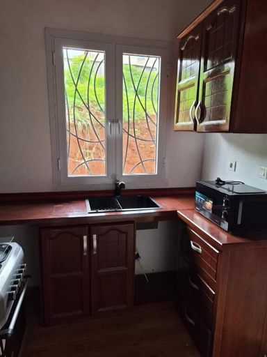 Interior 2, Charming 2-bedroom Apartment in Yaoundé With Garden View, Mfoundi