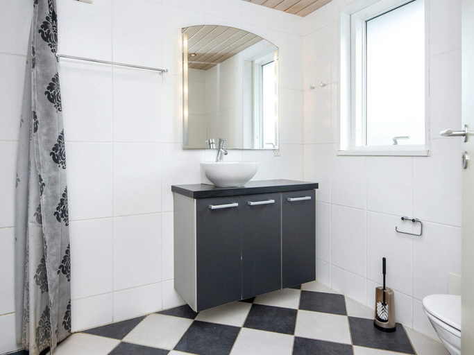 Bathroom 3, 5 Star Holiday Home in Harboore, Lemvig