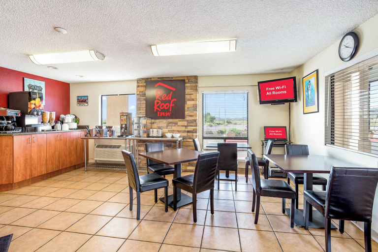 Food & Drinks 5, Red Roof Inn Gallup, McKinley