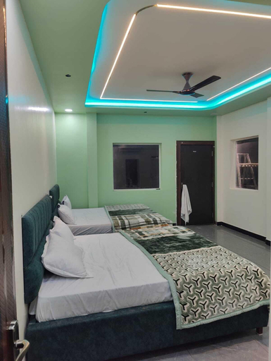 Room 5, Hotel Varun, Ujjain