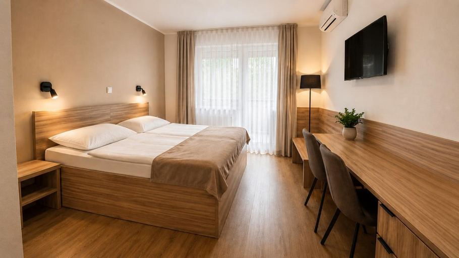 Bedroom 2, Stara lipa Tasner Rooms with Free Parking & Kitchen & Garage, Maribor