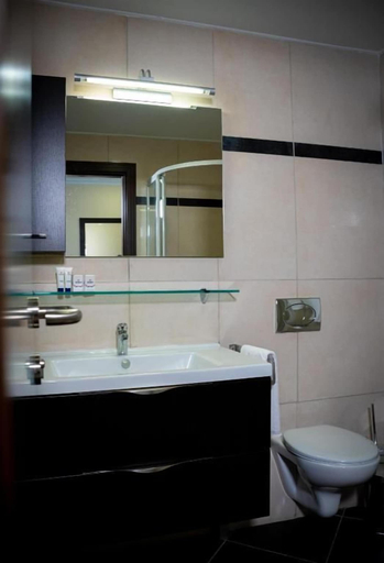 Bathroom 4, Chagala Hotel Bautino, Tupkaraganskiy
