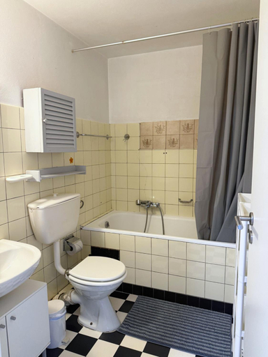 Bathroom 4, Mont Gele Hotel, Entremont