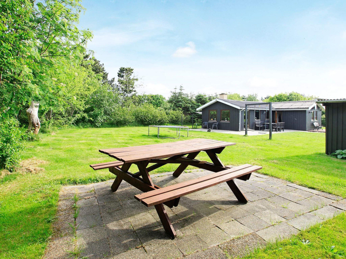 Others 5, 4 Star Holiday Home in Lokken, Hjørring