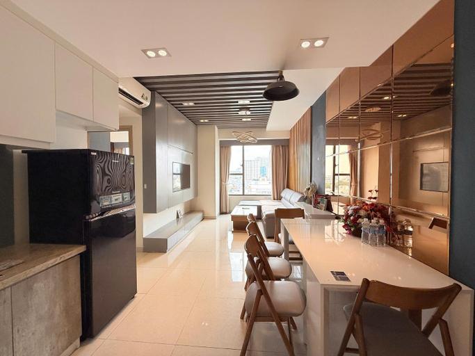 Food & Drinks, Service apartment, District 4