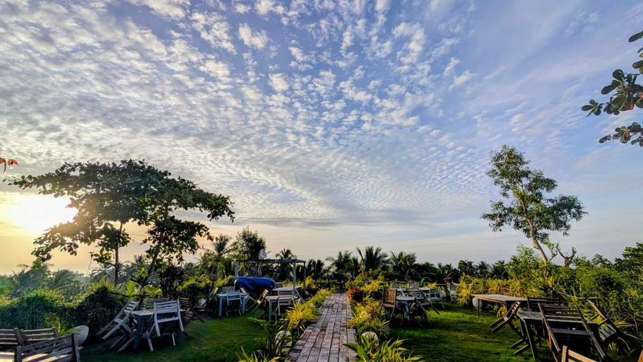 Food & Drinks 3, Cargo Remote Mui Ne, Phan Thiết