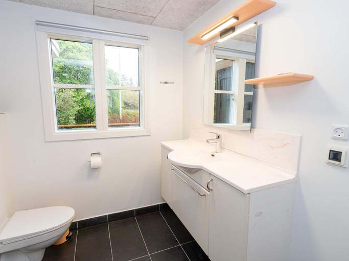Bathroom 3, 6 Person Holiday Home in Struer, Struer