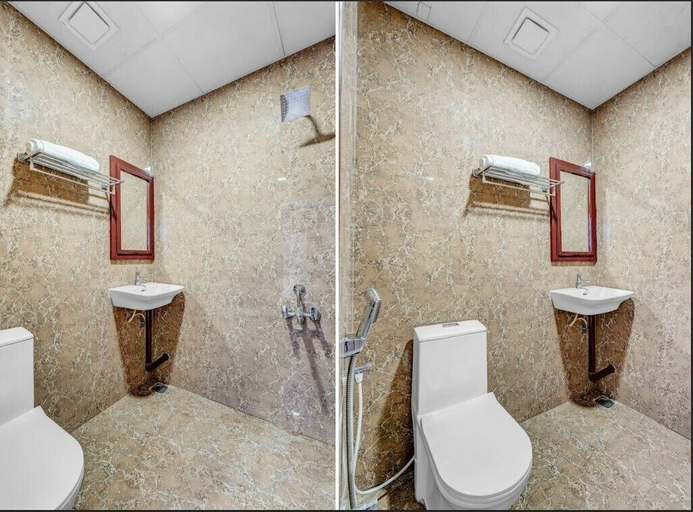 Bathroom 3, WOODEN PARK HOTEL, Chennai
