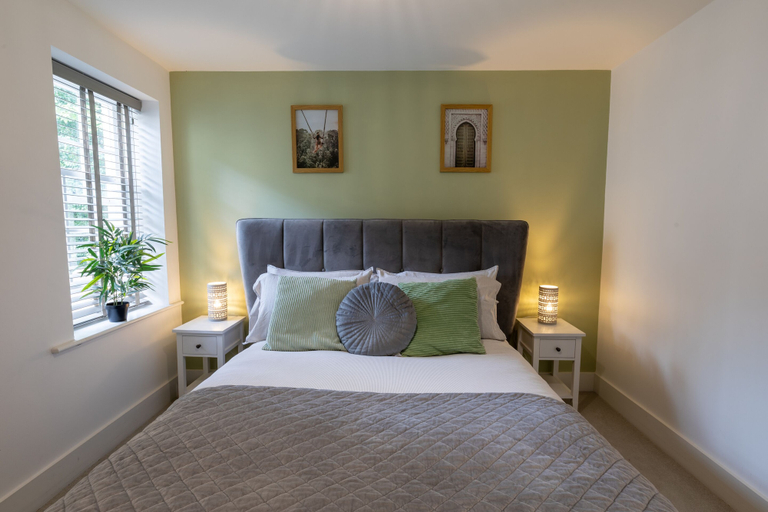 Bedroom 2, The Courtyard, Southampton