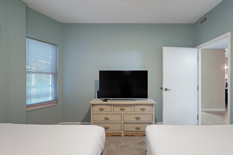 Bedroom 3, TOPS'L Summit 210, Walton