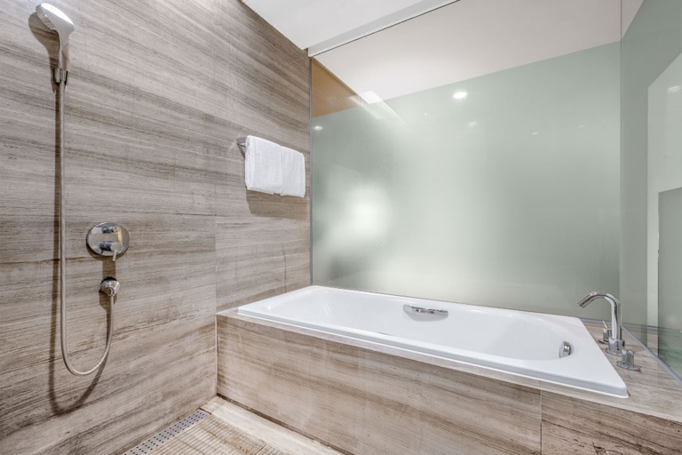 Bathroom, CM+ Serviced Apartment Shenzhen Hillside, Shenzhen