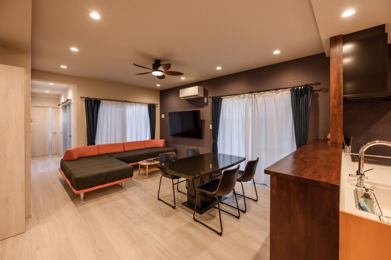 Others 3, Orange House, Miyakojima
