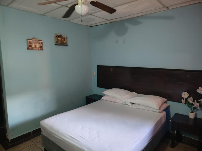 Bedroom, Hotel Camaleon - Colonial Stay & Views, Granada