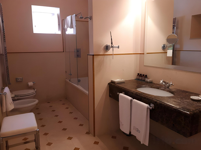 Bathroom 5, Bagni di Pisa Palace & Spa, Pisa