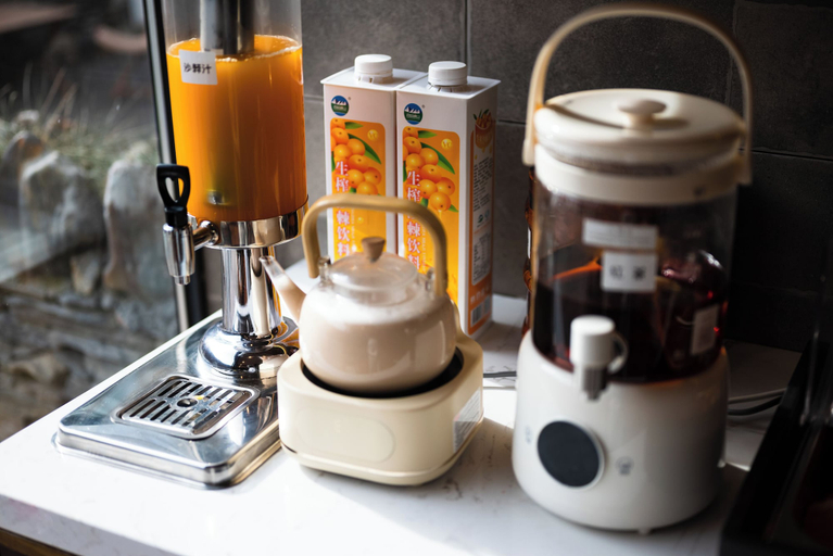 Coffee and/or coffee maker 5, Yueshan Four Seasons Homestay, Ngawa Tibetan and Qiang