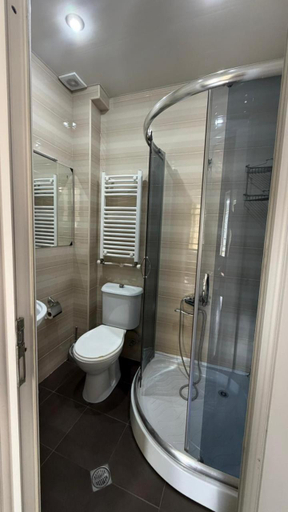Bathroom 3, Hotel Erma, Telavi