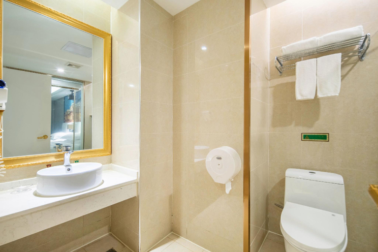 Bathroom 3, Vienna Hotel HaiNan Oriental Avenue, Hainan