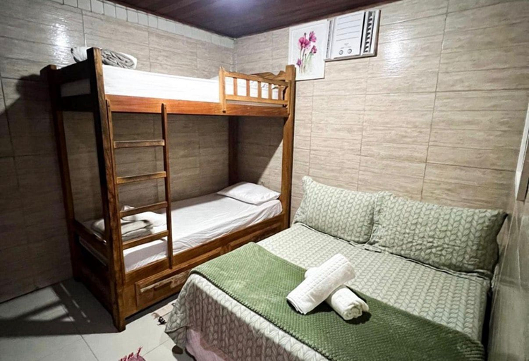 Room 2, Recanto das Jaqueiras, Angra dos Reis