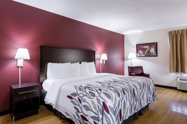 Bedroom 3, Red Roof Inn Carrollton, Carroll