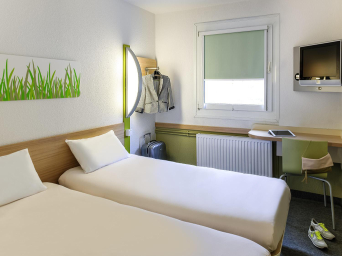 Bedroom 2, ibis budget Orleans Sud, Loiret