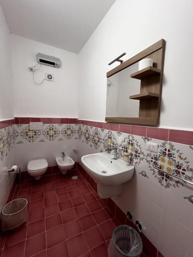 Bathroom 5, Oasi Cuore, Napoli