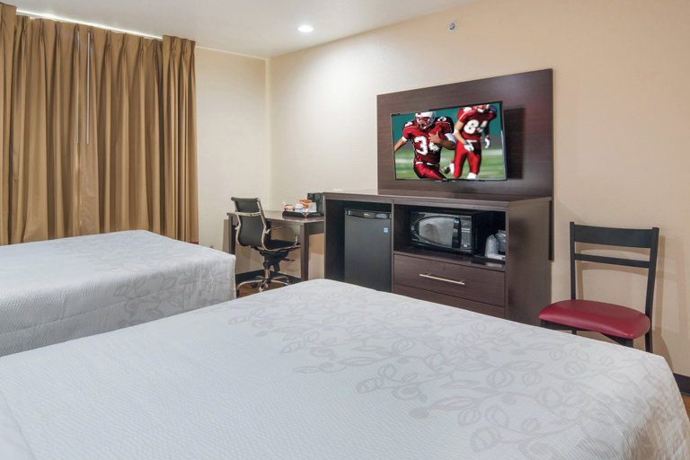 Bedroom 3, Red Roof Inn PLUS+ Fort Worth - Burleson, Fort Worth