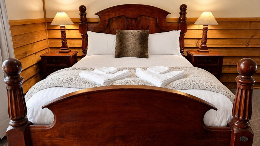 Bedroom 2, Cradle Forest Inn, Kentish
