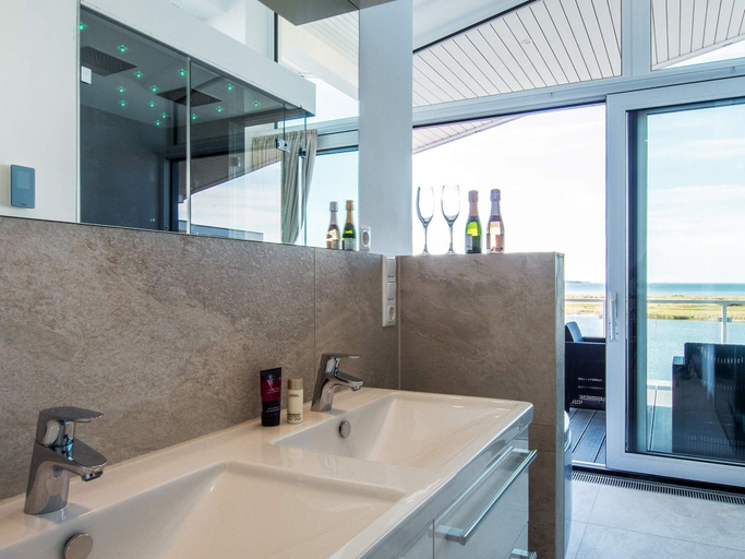 Bathroom 3, Holiday Home in Wendtorf, Plön