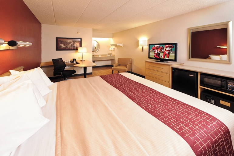Bedroom 5, Red Roof Inn Harrisburg - Hershey, Dauphin