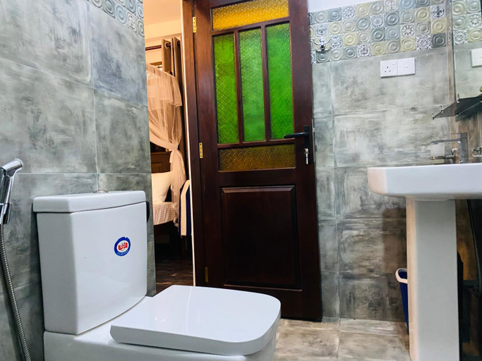 Bathroom 2, Nature Will Ahangama, Habaraduwa